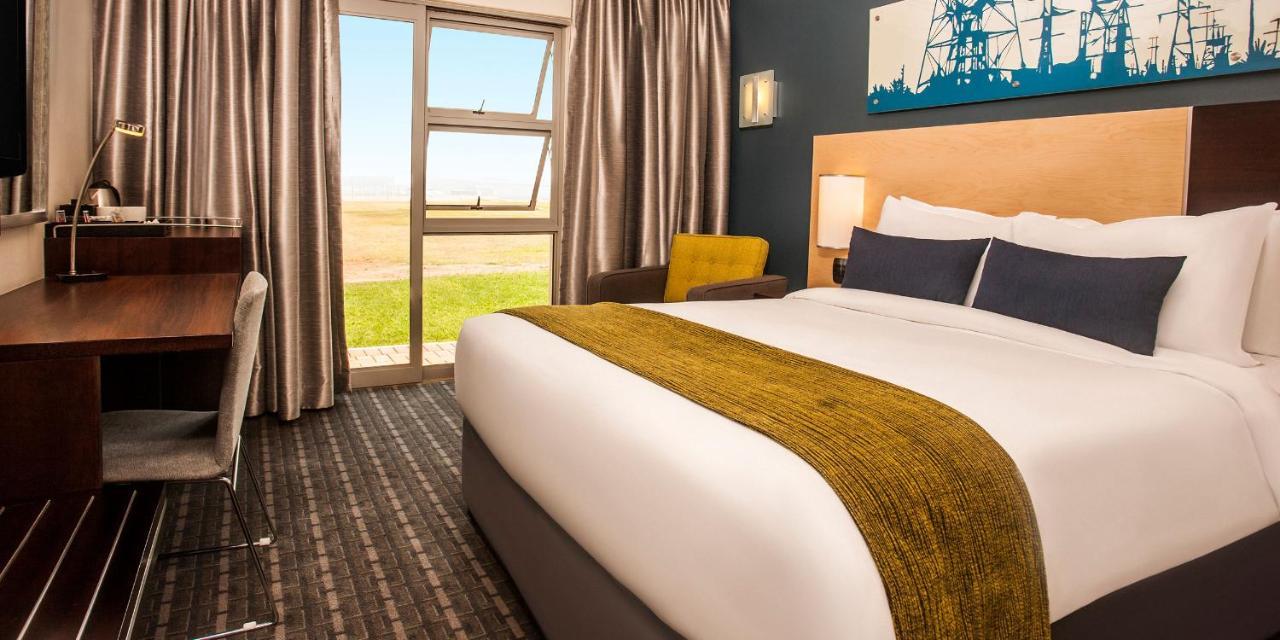 Blackrock Hotel ニューカッスル エクステリア 写真