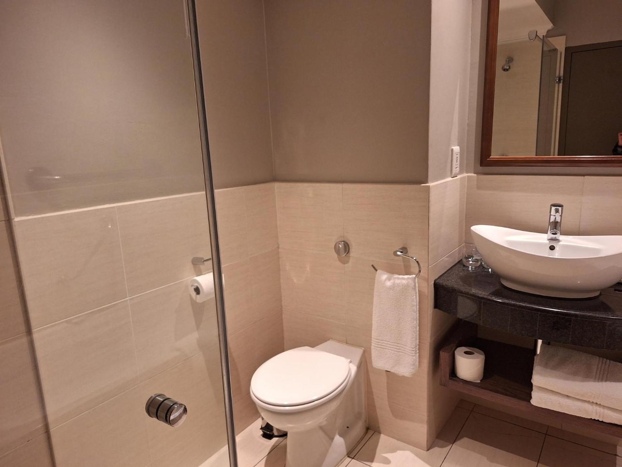 Blackrock Hotel ニューカッスル エクステリア 写真