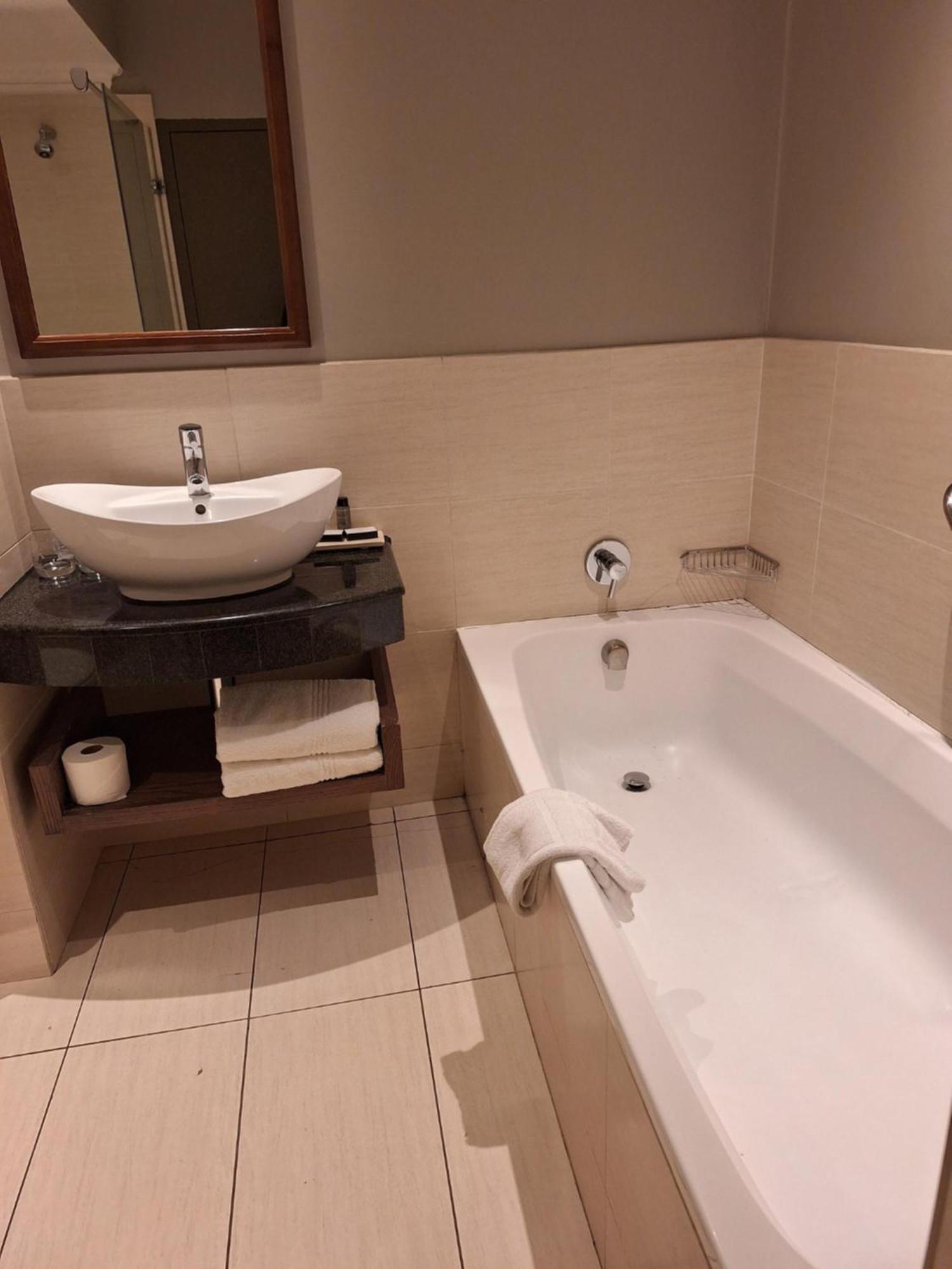 Blackrock Hotel ニューカッスル エクステリア 写真